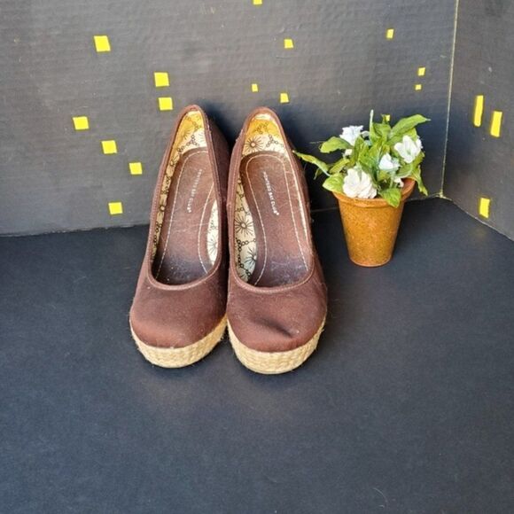 Montego Bay Espadrille Wedge Heels - Picture 2 of 7